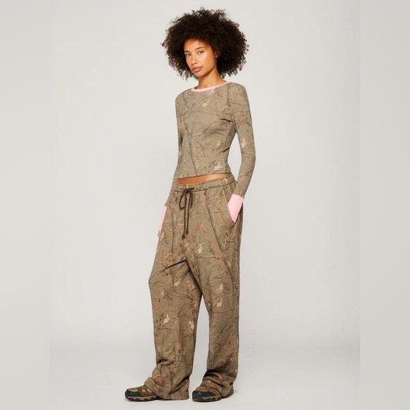 NWT Dairy Boy EVERYDAY THERMAL Long-Sleeve Thermal Top with Pink Trim | Medium - Picture 4 of 12